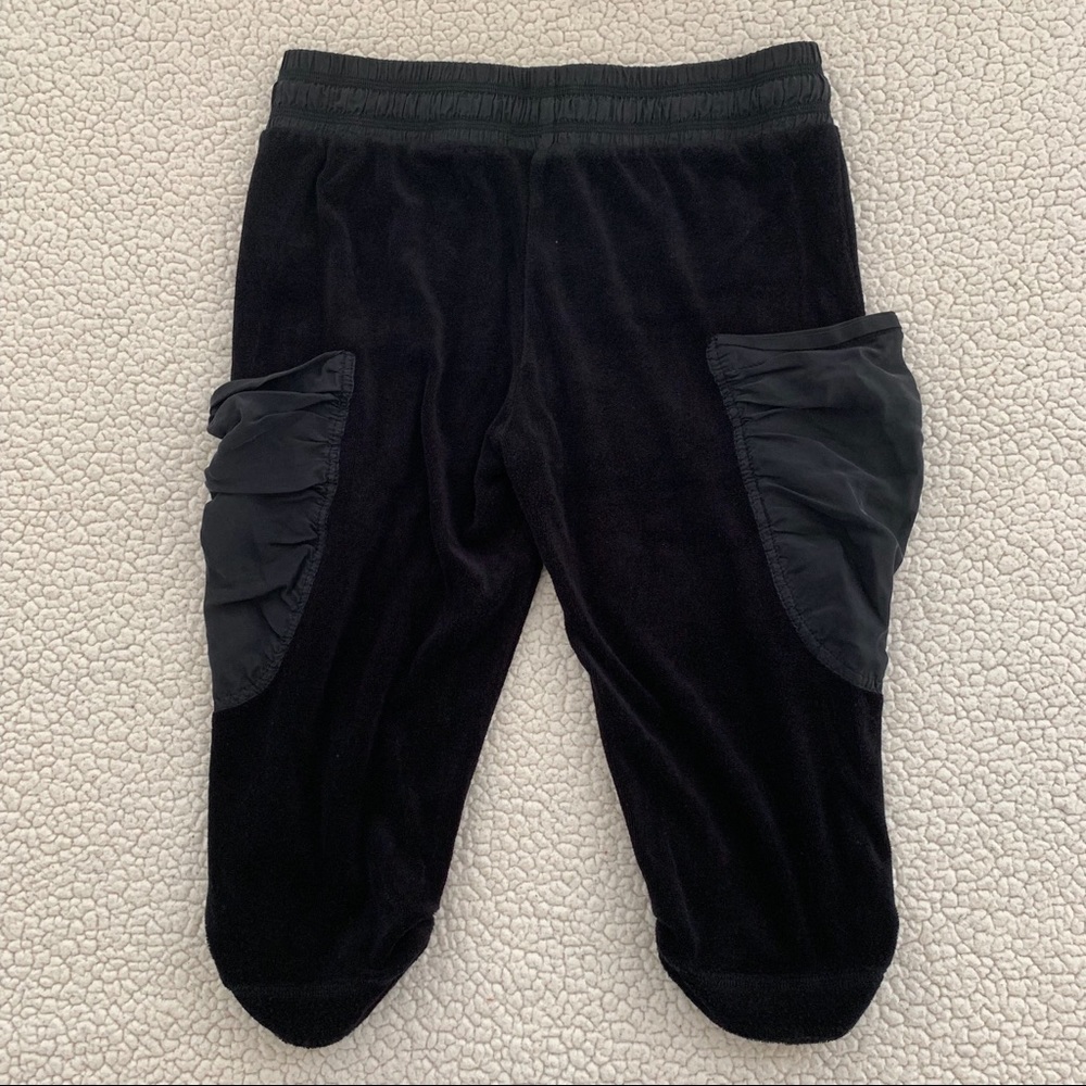 Juicy Couture Capri Pants Terry and Silk - Picture 3 of 4
